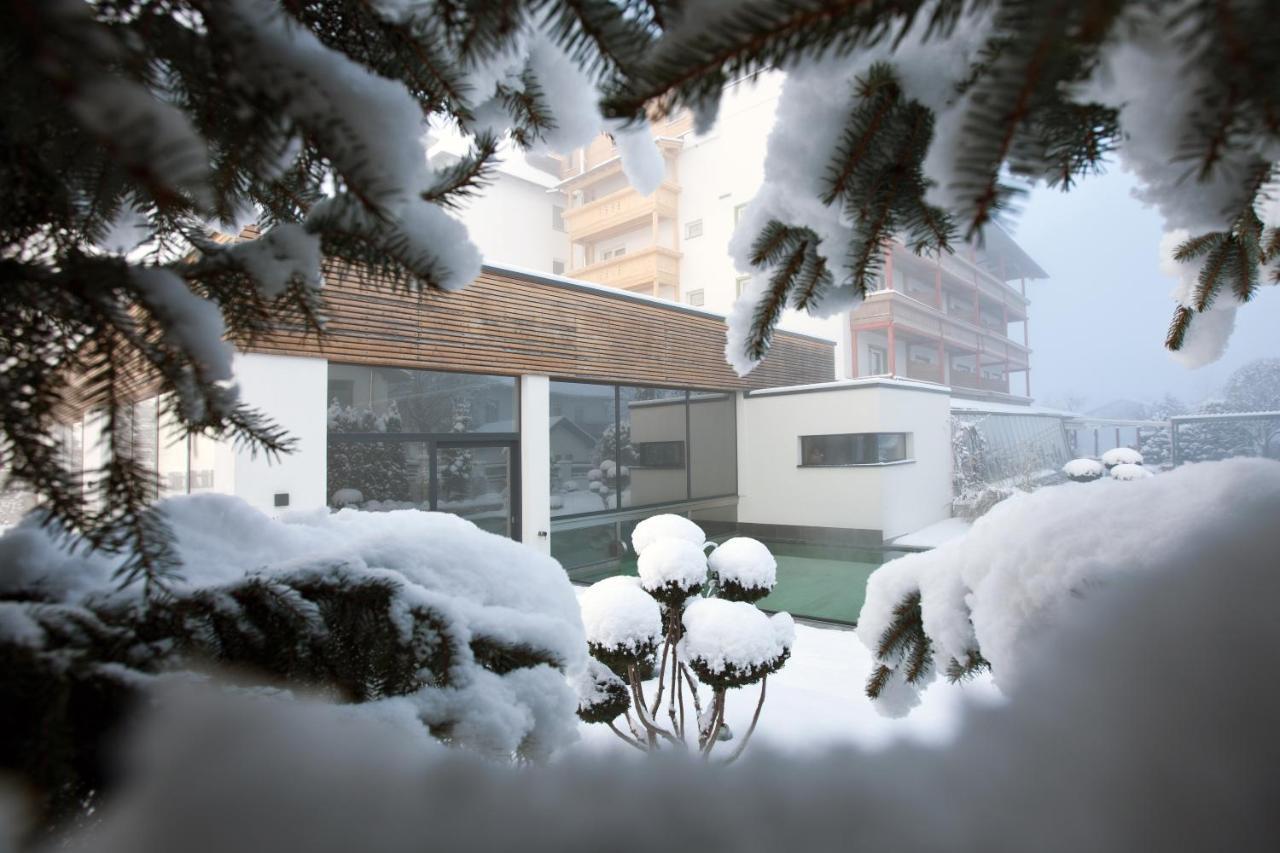 Hotel Truyenhof リート・イム・オーバーインタール エクステリア 写真