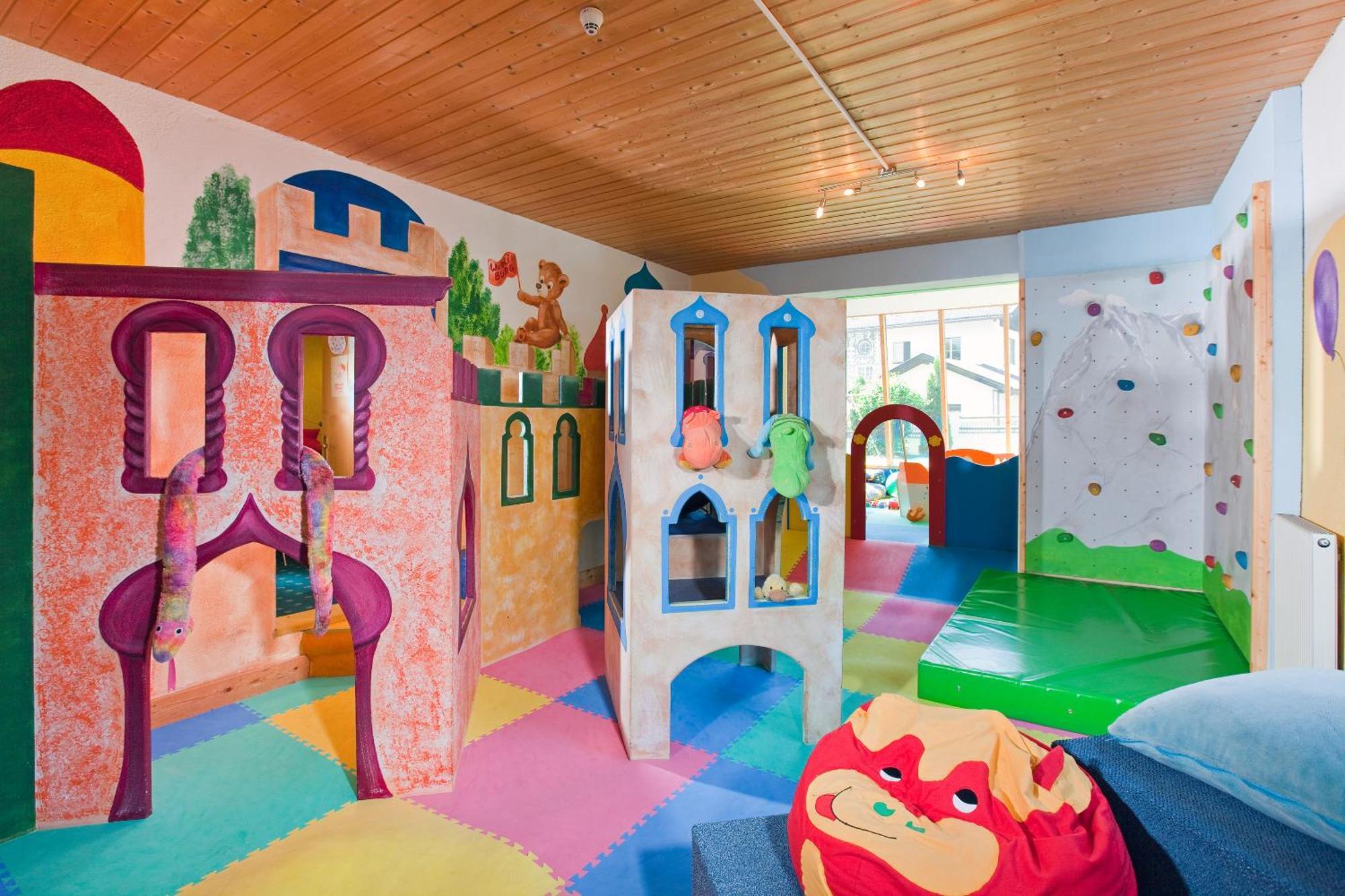 Hotel Truyenhof リート・イム・オーバーインタール エクステリア 写真