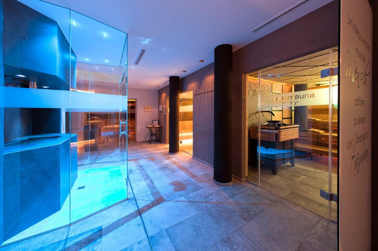 Hotel Truyenhof リート・イム・オーバーインタール エクステリア 写真