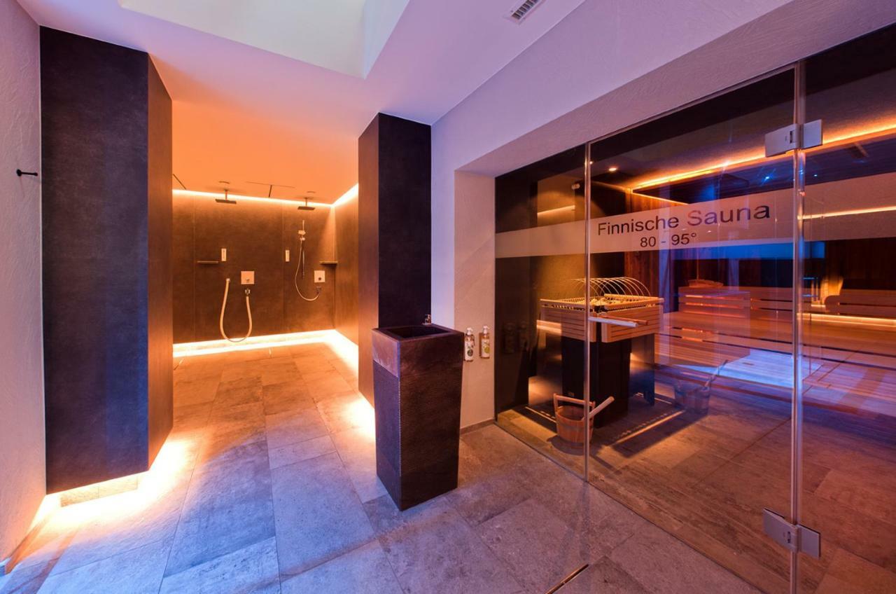 Hotel Truyenhof リート・イム・オーバーインタール エクステリア 写真